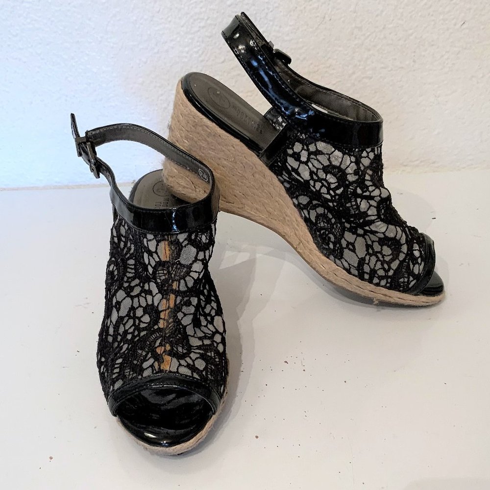 MOOTSIES TOOTSIES SHEER BLACK LACE RAFFIA WEDGE SANDALS 9.5